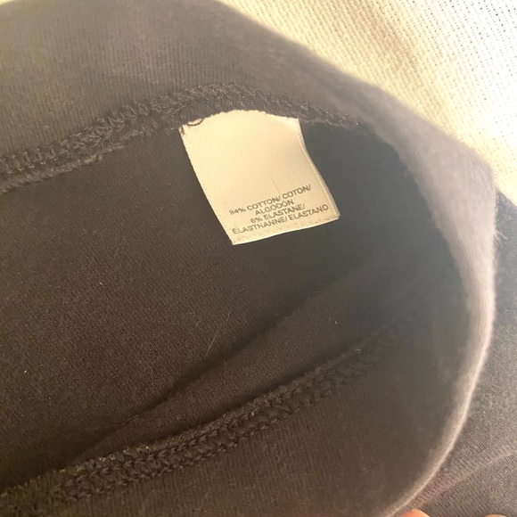 Victoria’s Secret black leggings - Picture 7 of 8